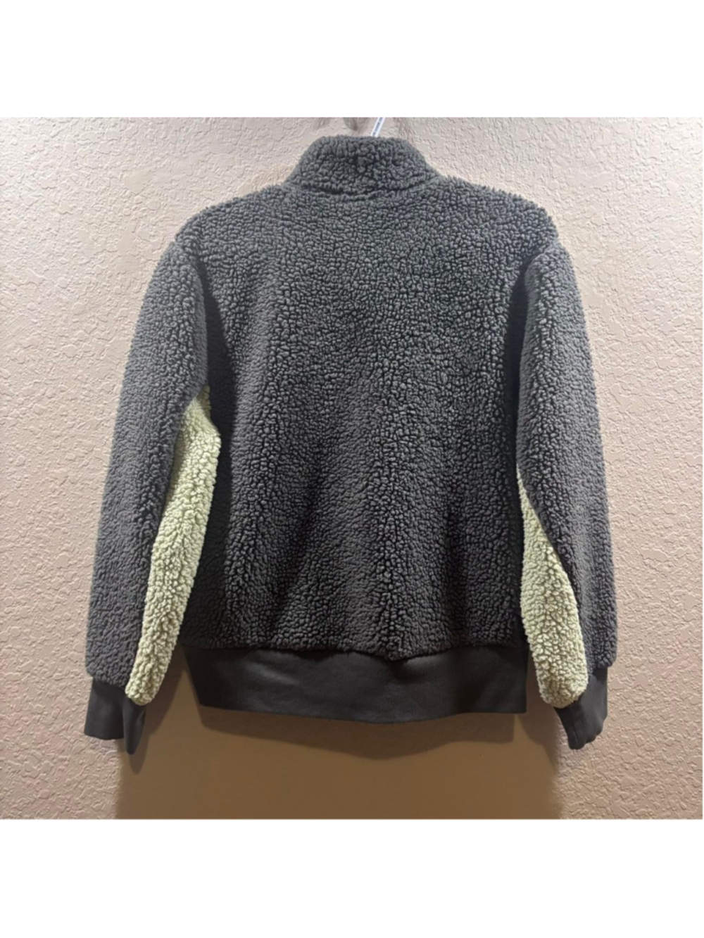 Disney Castle Sherpa Pullover - grey and cream - Picture 4 of 4